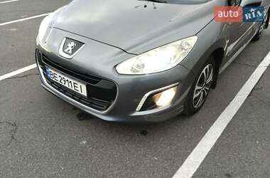 Універсал Peugeot 308 2011 в Києві