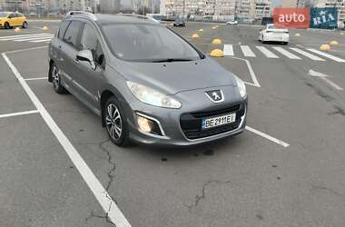 Универсал Peugeot 308 2011 в 