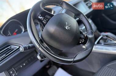 Хэтчбек Peugeot 308 2020 в 