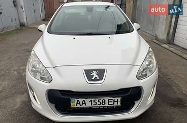 Хэтчбек Peugeot 308 2013 в Киеве