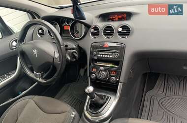 Хэтчбек Peugeot 308 2013 в 