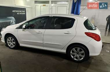 Хэтчбек Peugeot 308 2012 в Одессе