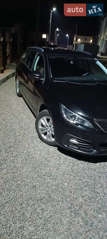 Универсал Peugeot 308 2019 в Киеве