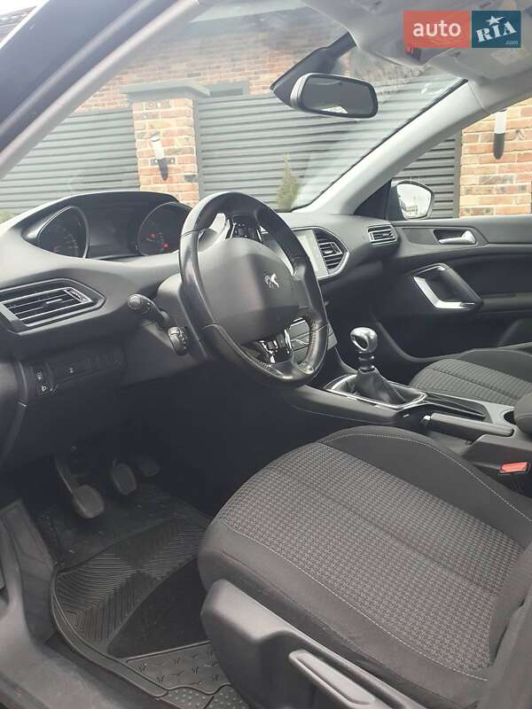 Универсал Peugeot 308 2019 в Киеве