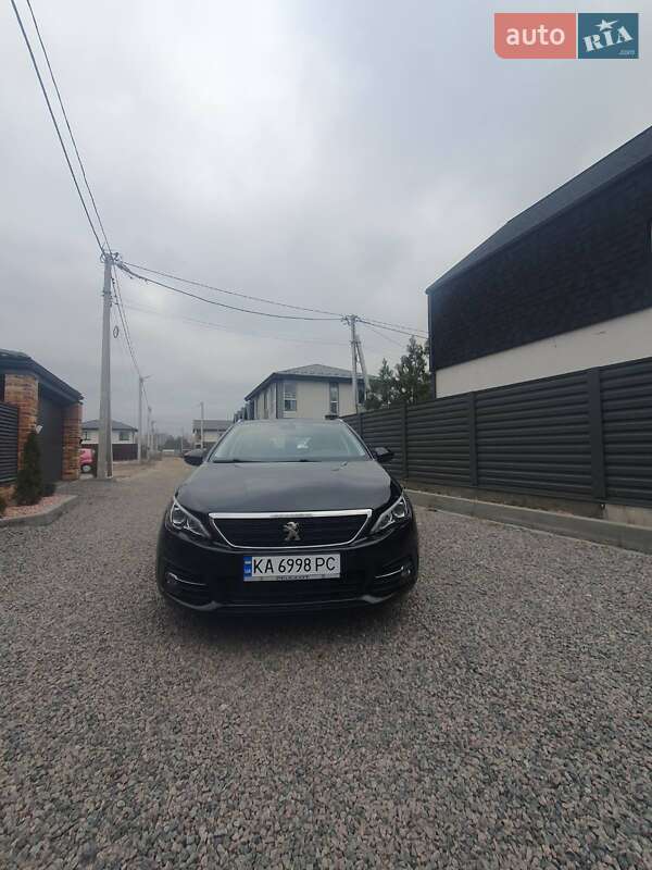 Универсал Peugeot 308 2019 в Киеве