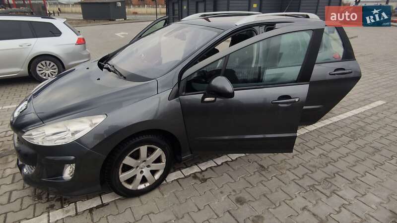 Универсал Peugeot 308 2009 в Бориславе