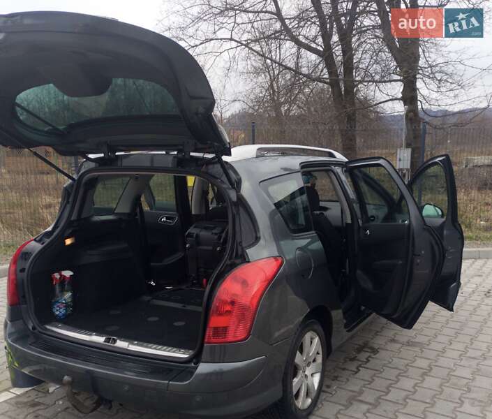 Универсал Peugeot 308 2009 в Бориславе