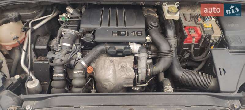 Универсал Peugeot 308 2009 в Бориславе