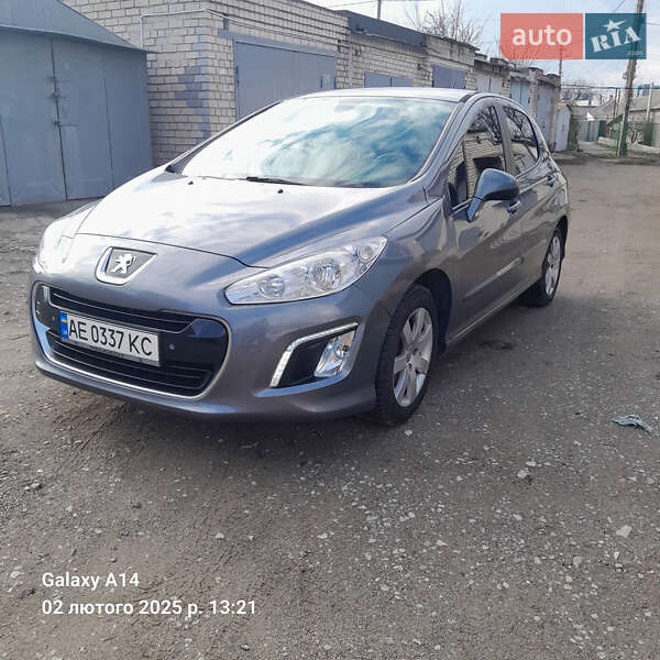 Peugeot 308 2011