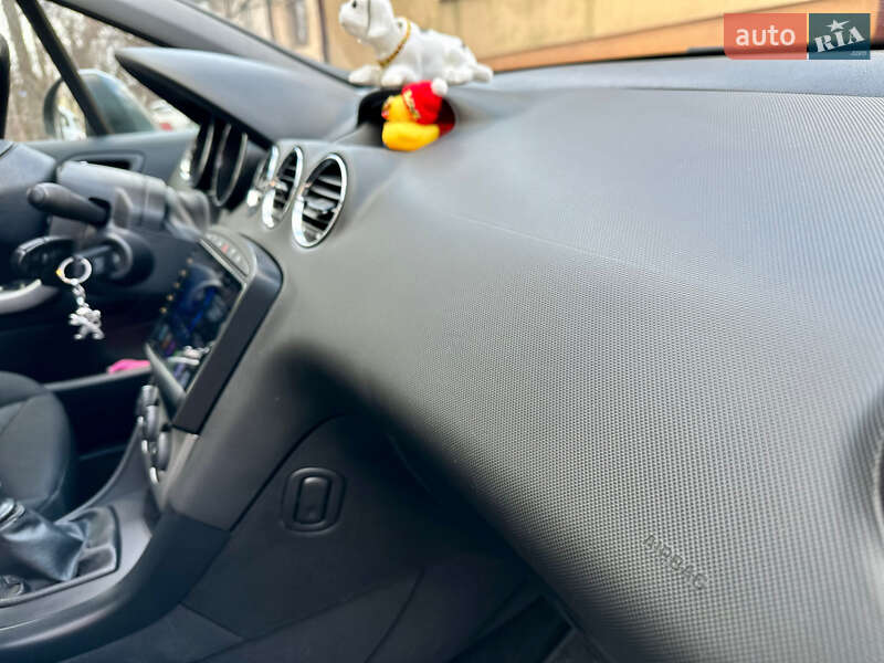 Універсал Peugeot 308 2010 в Львові