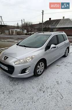 Универсал Peugeot 308 2012 в Могилев-Подольске