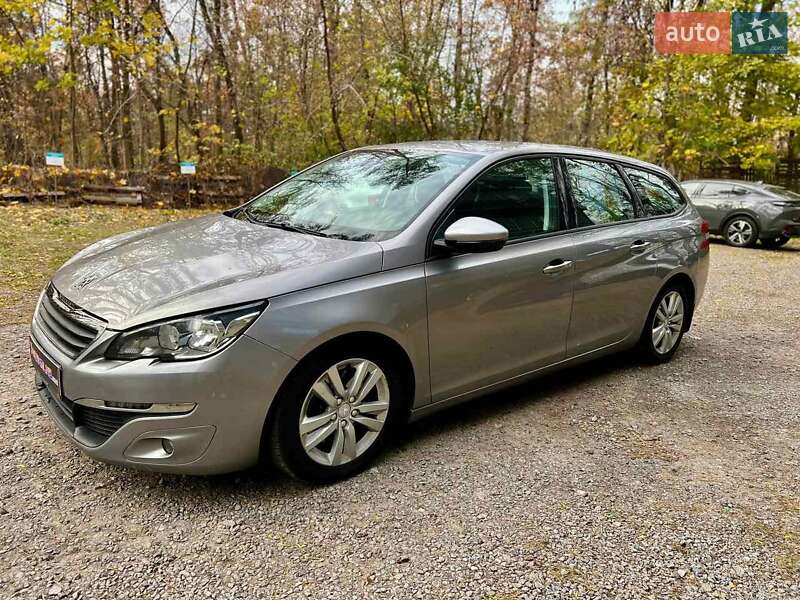 Универсал Peugeot 308 2015 в Киеве