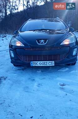 Универсал Peugeot 308 2008 в Золочеве