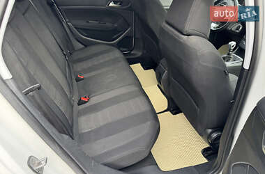 Универсал Peugeot 308 2015 в 