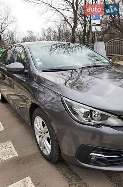 Универсал Peugeot 308 2017 в Полтаве