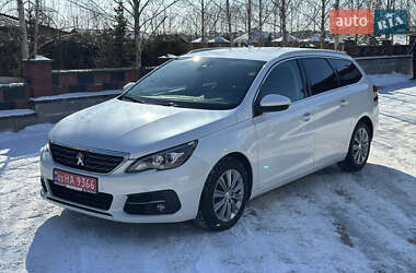 Универсал Peugeot 308 2017 в Ровно