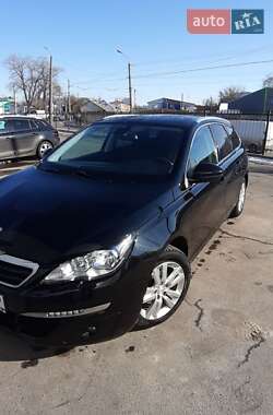 Универсал Peugeot 308 2015 в 