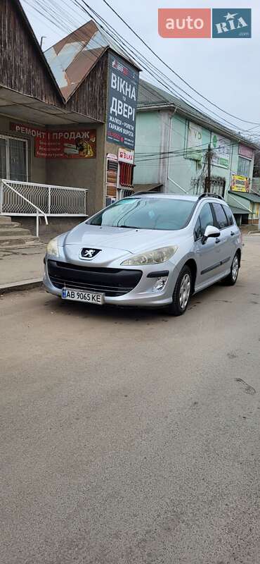 Універсал Peugeot 308 2010 в Бершаді