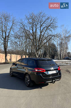 Универсал Peugeot 308 2014 в 