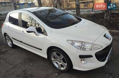 Хэтчбек Peugeot 308 2009 в 