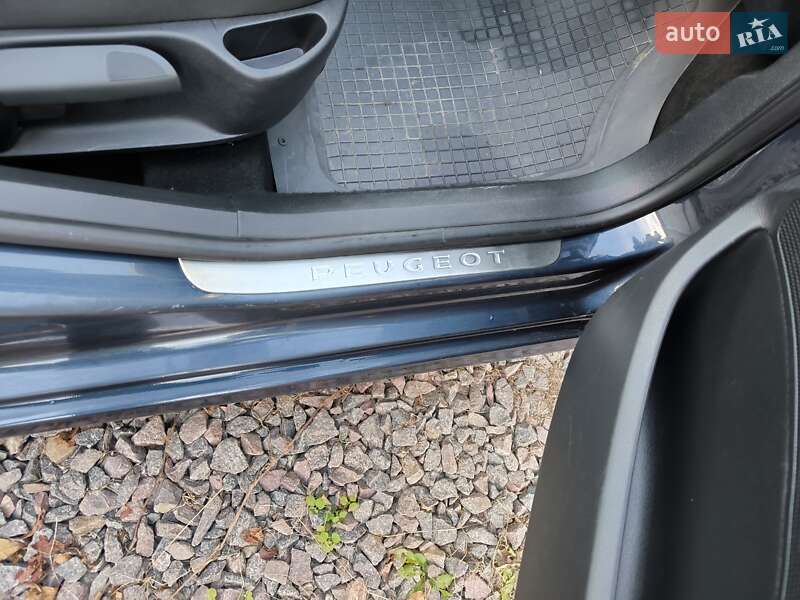 Универсал Peugeot 308 2013 в Львове фото 18 Универсал Peugeot 308 2013 в Львове