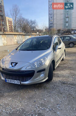 Хэтчбек Peugeot 308 2008 в Киеве