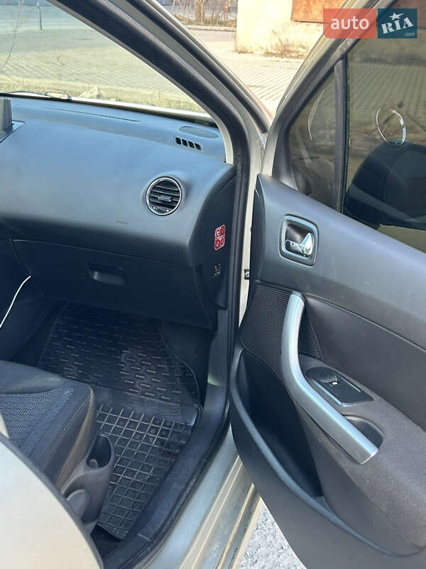 Універсал Peugeot 308 2008 в Львові