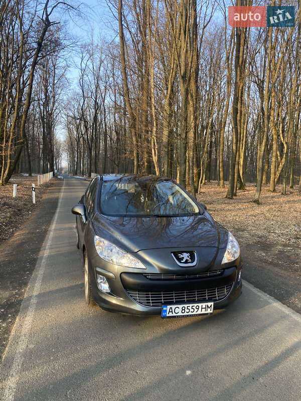 Хетчбек Peugeot 308 2008 в Луцьку