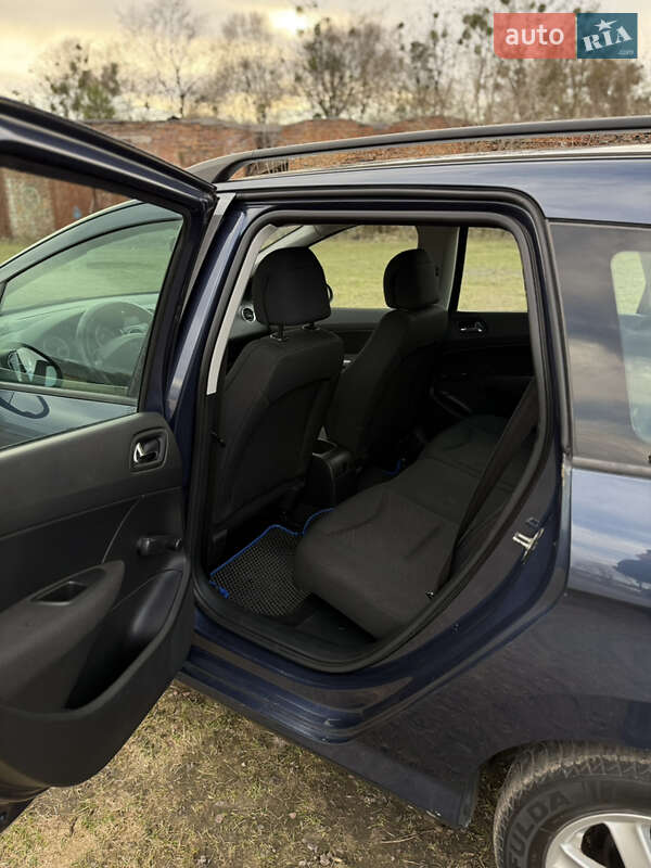 Универсал Peugeot 308 2008 в Бродах