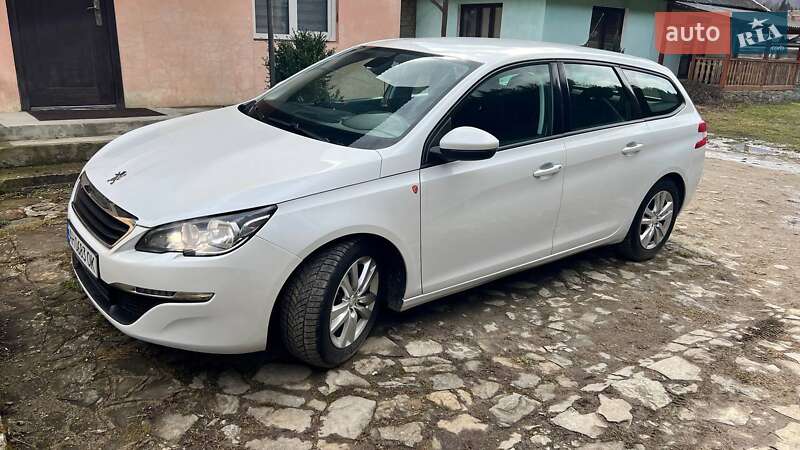 Універсал Peugeot 308 2015 в Яремчі