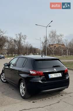 Хетчбек Peugeot 308 2014 в 
