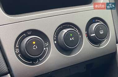 Хэтчбек Peugeot 308 2012 в 
