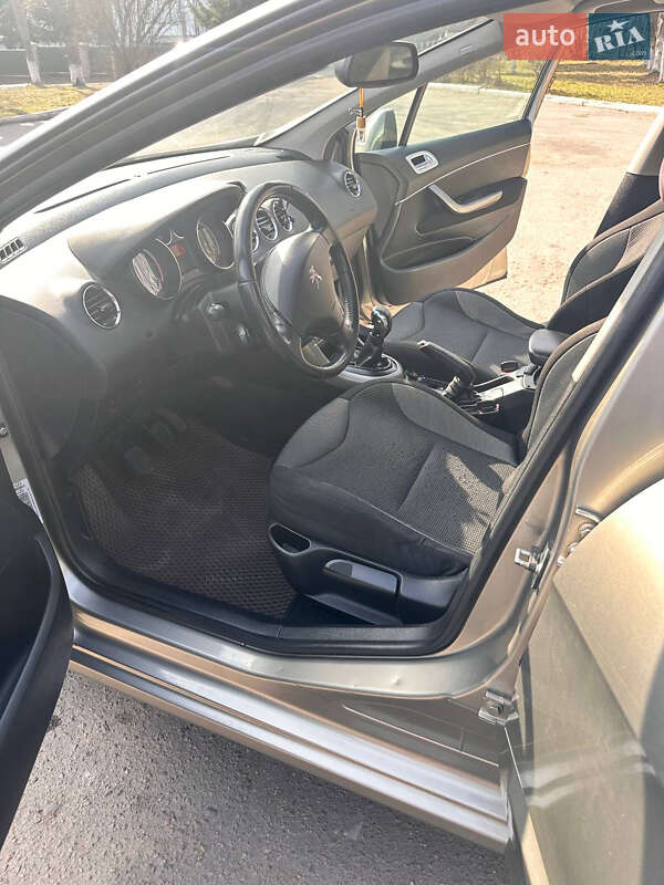 Універсал Peugeot 308 2011 в Дубні