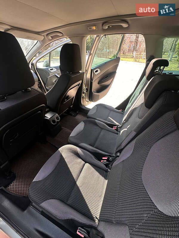 Універсал Peugeot 308 2011 в Дубні