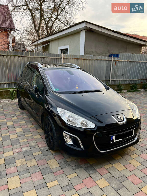 Універсал Peugeot 308 2011 в Ужгороді