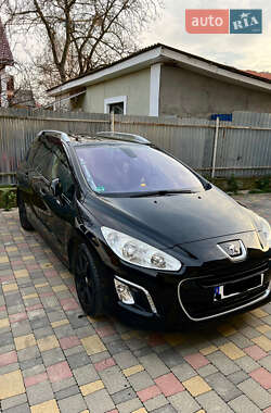 Универсал Peugeot 308 2011 в 
