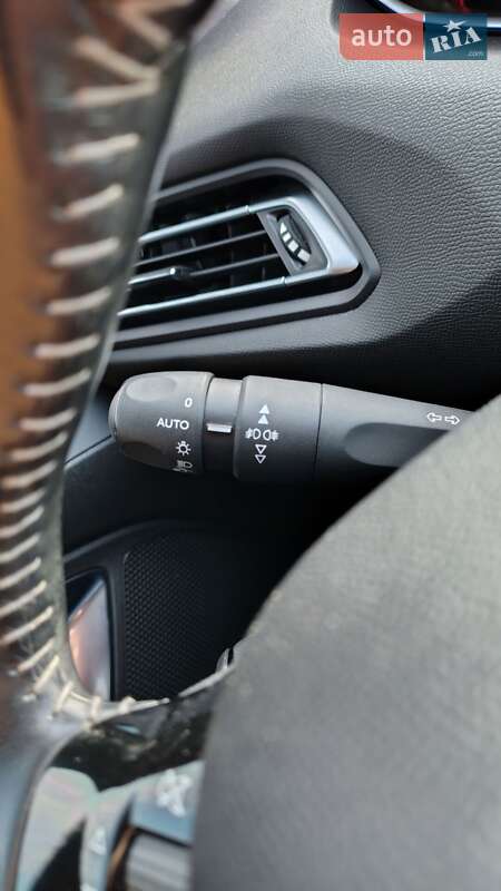 Універсал Peugeot 308 2018 в Полтаві фото 25 Універсал Peugeot 308 2018 в Полтаві