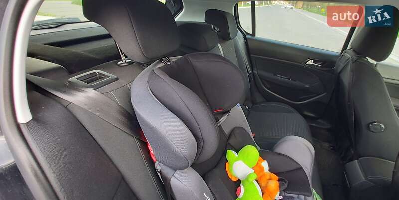 Хетчбек Peugeot 308 2019 в Ізмаїлі фото 4 Хетчбек Peugeot 308 2019 в Ізмаїлі