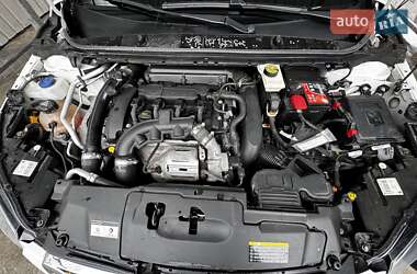 Хетчбек Peugeot 308 2016 в 