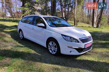 Універсал Peugeot 308 2014 в Рівному