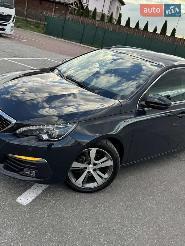 Универсал Peugeot 308 2018 в Львове