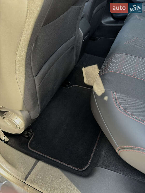 Универсал Peugeot 308 2018 в Львове