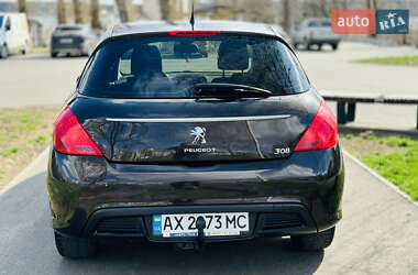 Хэтчбек Peugeot 308 2012 в 