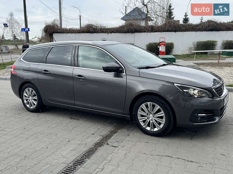 Универсал Peugeot 308 2017 в Луцке