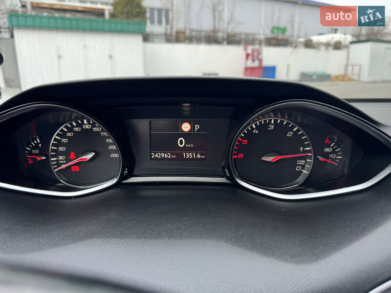 Универсал Peugeot 308 2017 в Луцке