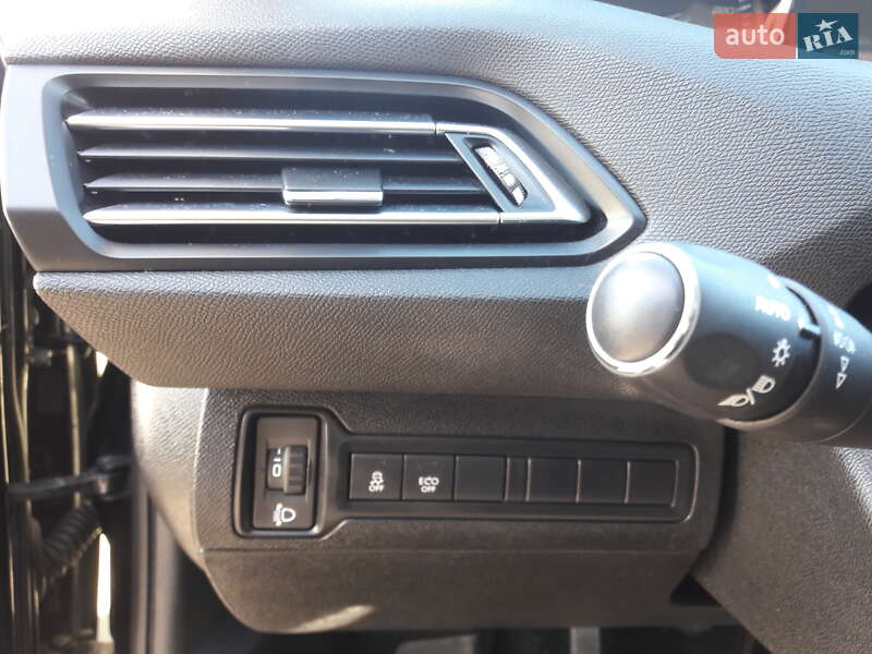 Универсал Peugeot 308 2015 в Киеве