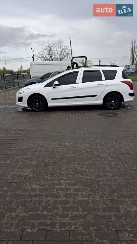 Универсал Peugeot 308 2013 в Кривом Роге