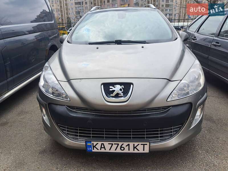 Універсал Peugeot 308 2010 в Києві