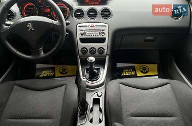 Хетчбек Peugeot 308 2013 в 