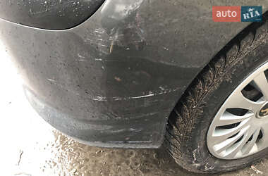 Хетчбек Peugeot 308 2011 в 